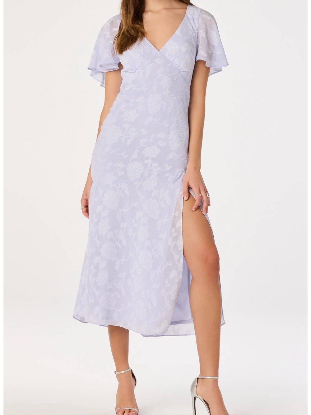 Astr Lavender Floral Jacquard V-Neck Midi Dress